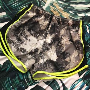 XL Nike tempo shorts